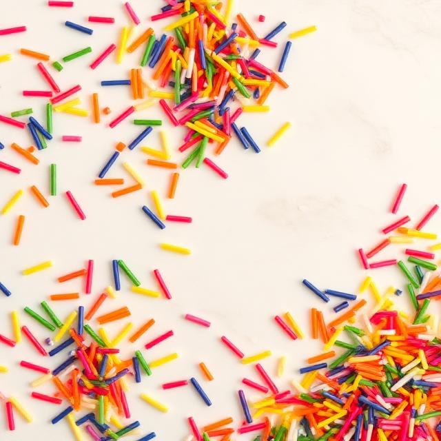 Chocolate vermicelli — Colored